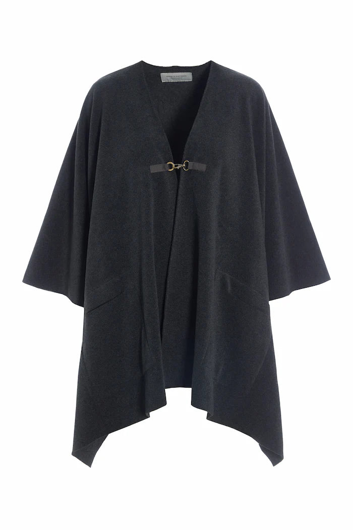 Henriette Steffensen Slag Cape