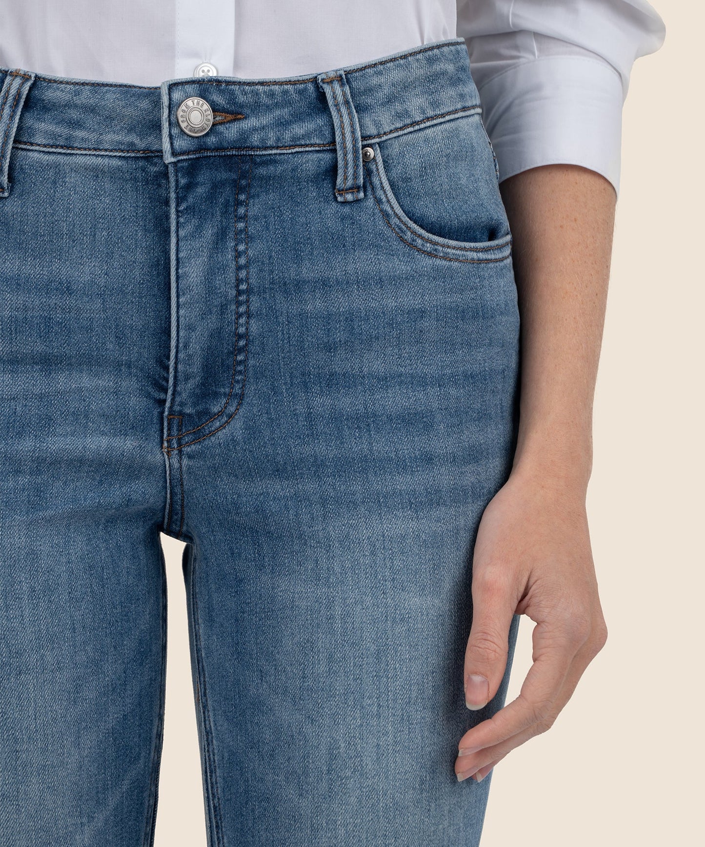 Kut Kelsey Hi Rise Ankle Flare Jean