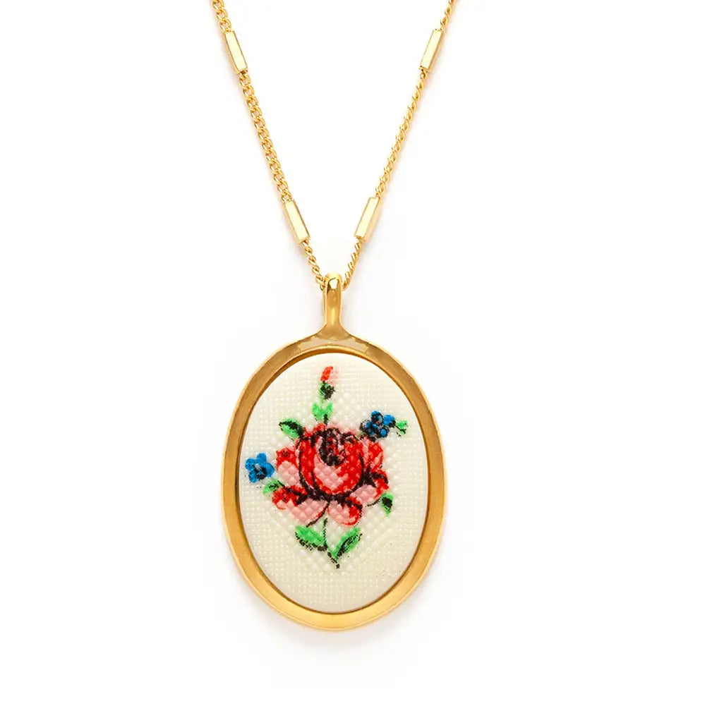 Amano Needlepoint Flower Vintage Cameo Necklace