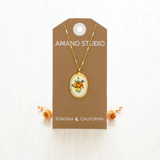 Amano Needlepoint Flower Vintage Cameo Necklace