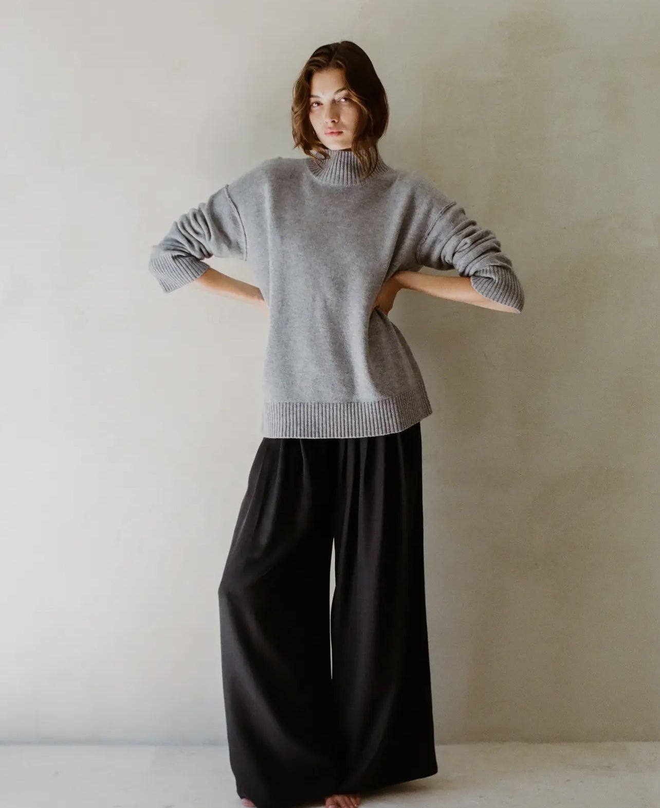 A.ren Cashmere Wool Relaxed Sweater