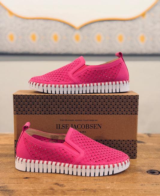 Ilse Jacobesen tulip 140WOM perf slip on