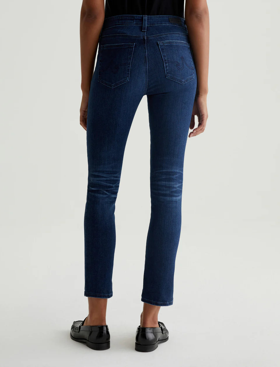 Mari MID-RISE SLIM STRAIGHT LEG DENIM