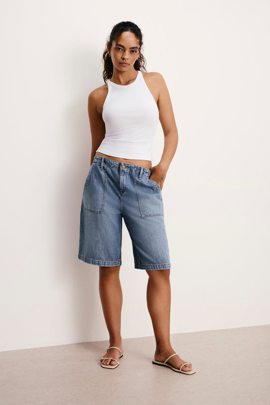 Good American Lite Linen Bermuda Short