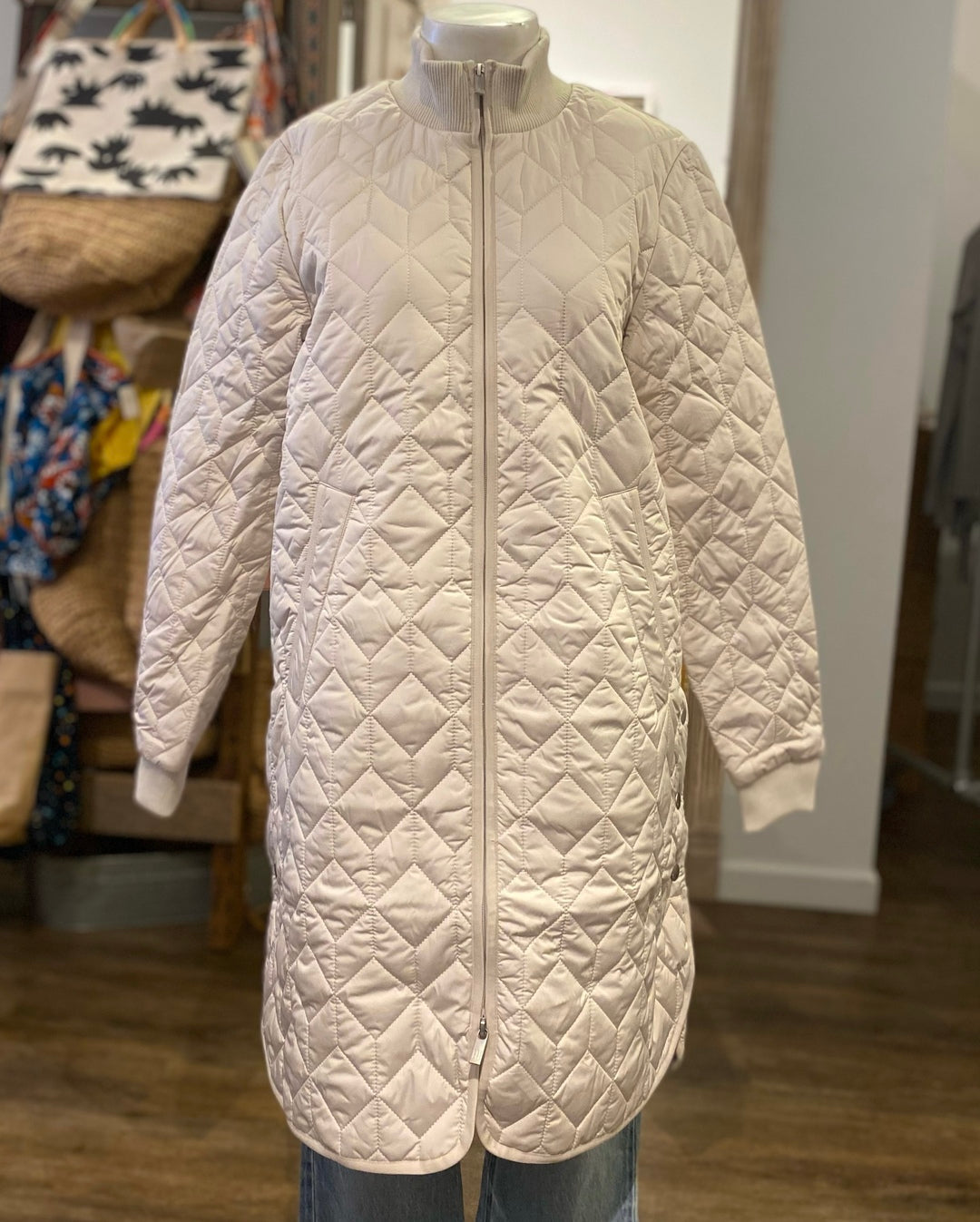 Ilse Art 06 Padded Quilt mid coat